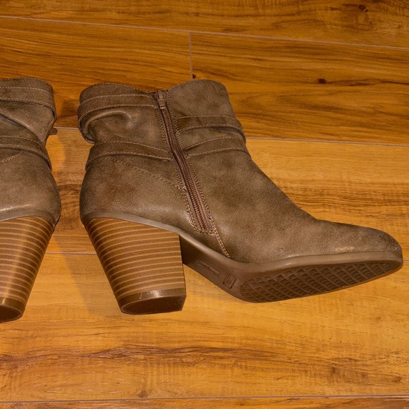 A2 By Aerosoles Brown Invitation Ankle Boots Sz Women's 9 - Picture 7 of 11